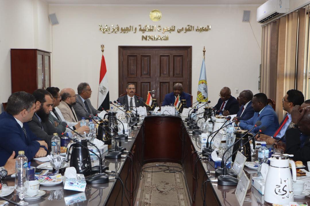 وزير المعادن السوداني يبحث بالقاهرة تعزيز التعاون العلمي مع مصر