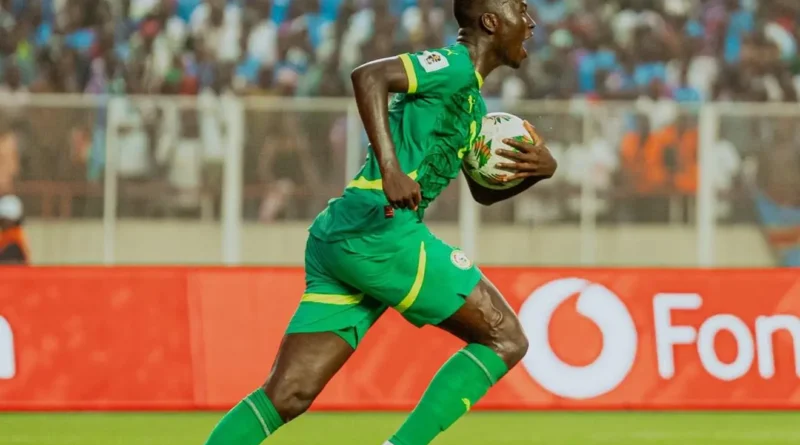 لاعب سنغالي
